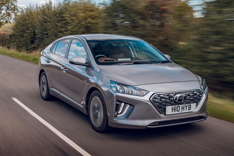  Hyundai IONIQ hybrid (AE) 2019 года  (UK) (фото 2 из 42)